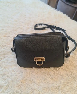 7d63d12c2659dba54d75a0cd44ff23fc6ce3qnx4mn0ujngt